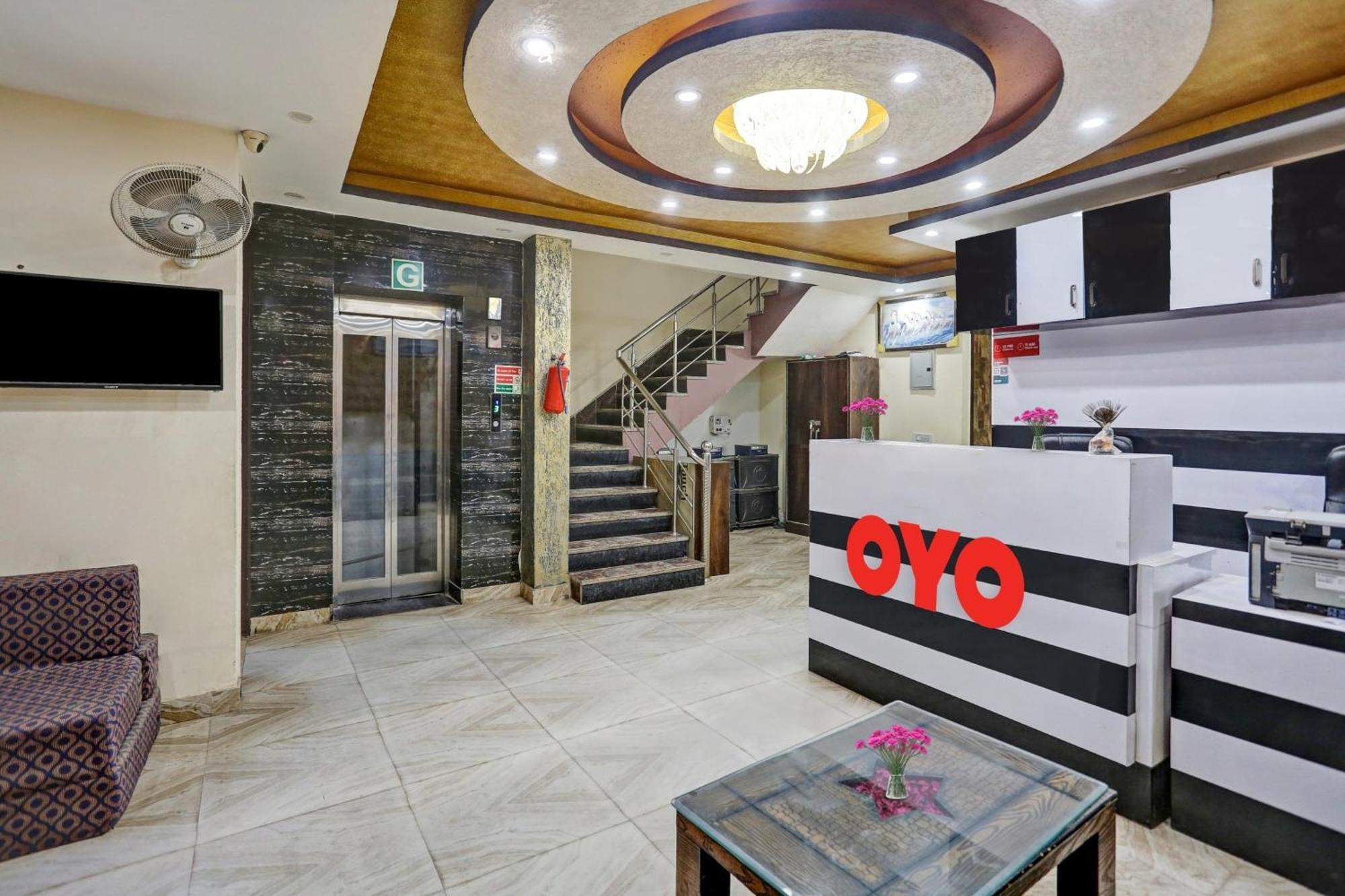 Hotel O Hotel Blue Orchid Нью-Делі Екстер'єр фото