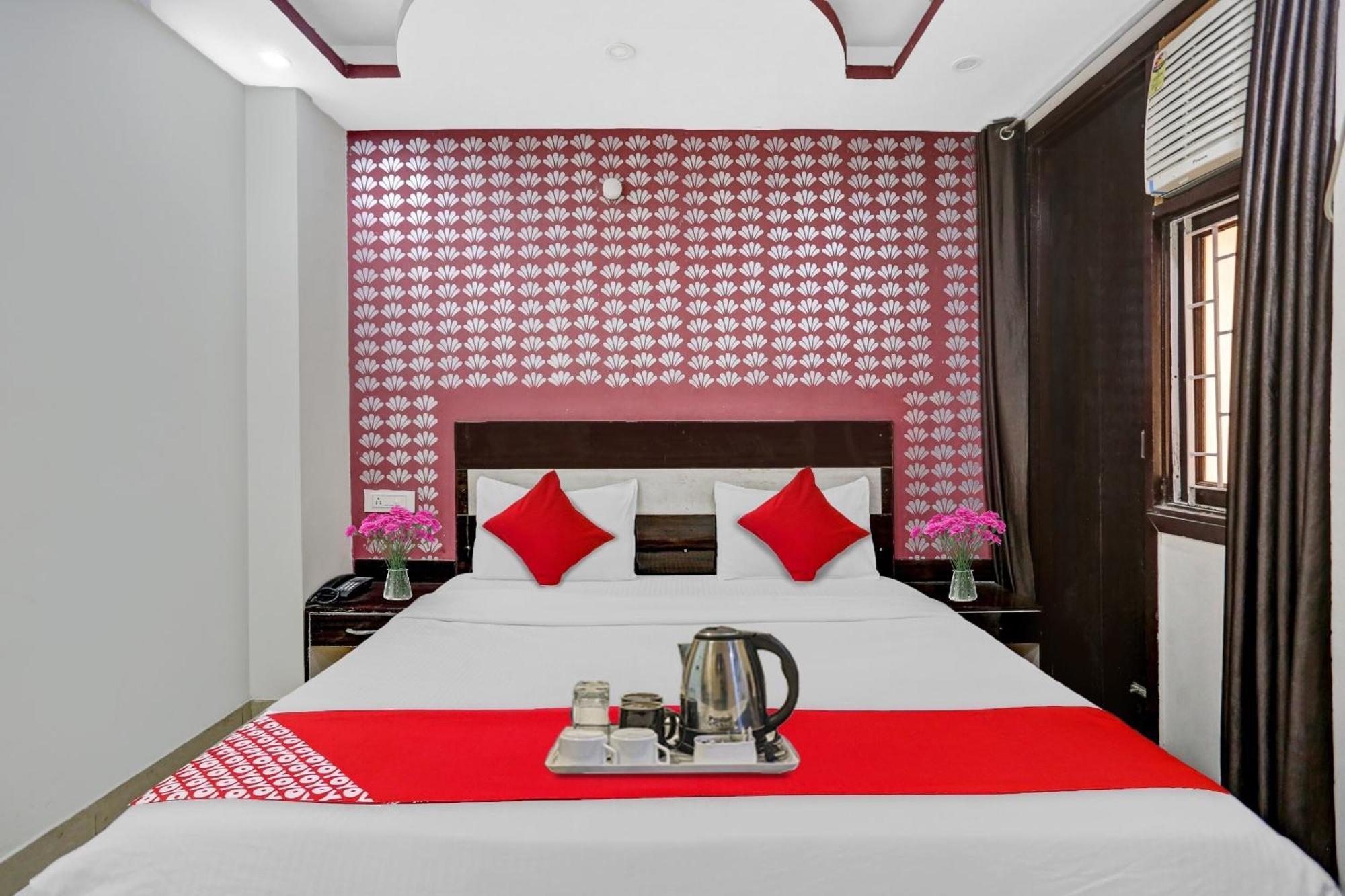 Hotel O Hotel Blue Orchid Нью-Делі Екстер'єр фото